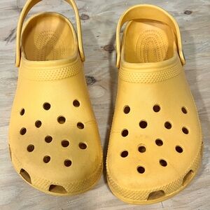 Classic Adult Crocs in Yellow - 8M/10W